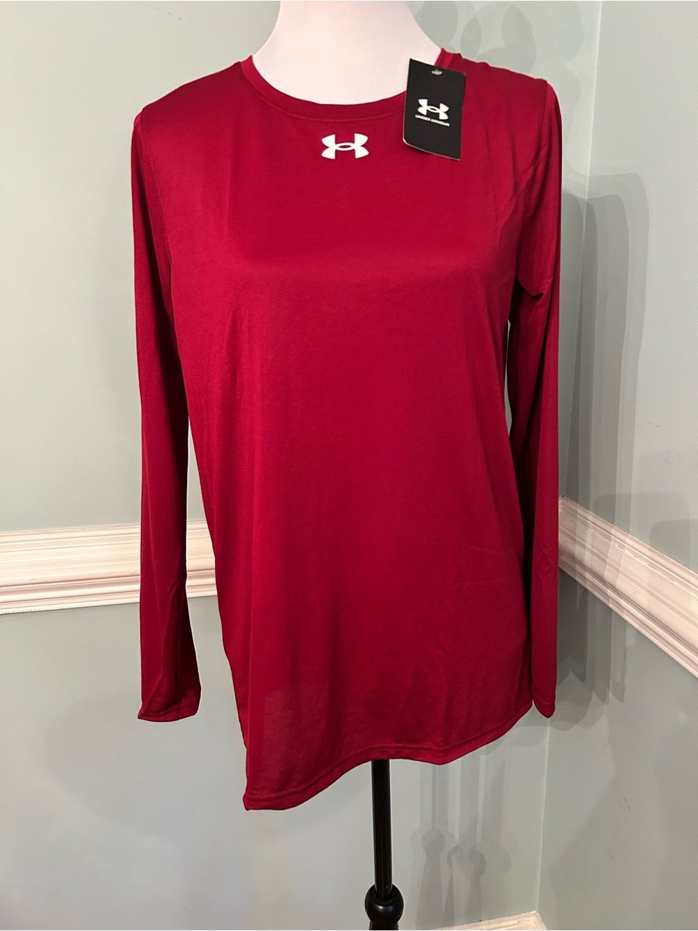 Under Armour Women's Long Sleeve Top - Burgundy Red